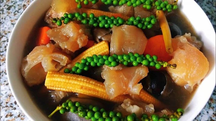 Nguyên liệu nấu món gân bò hầm tiêu xanh